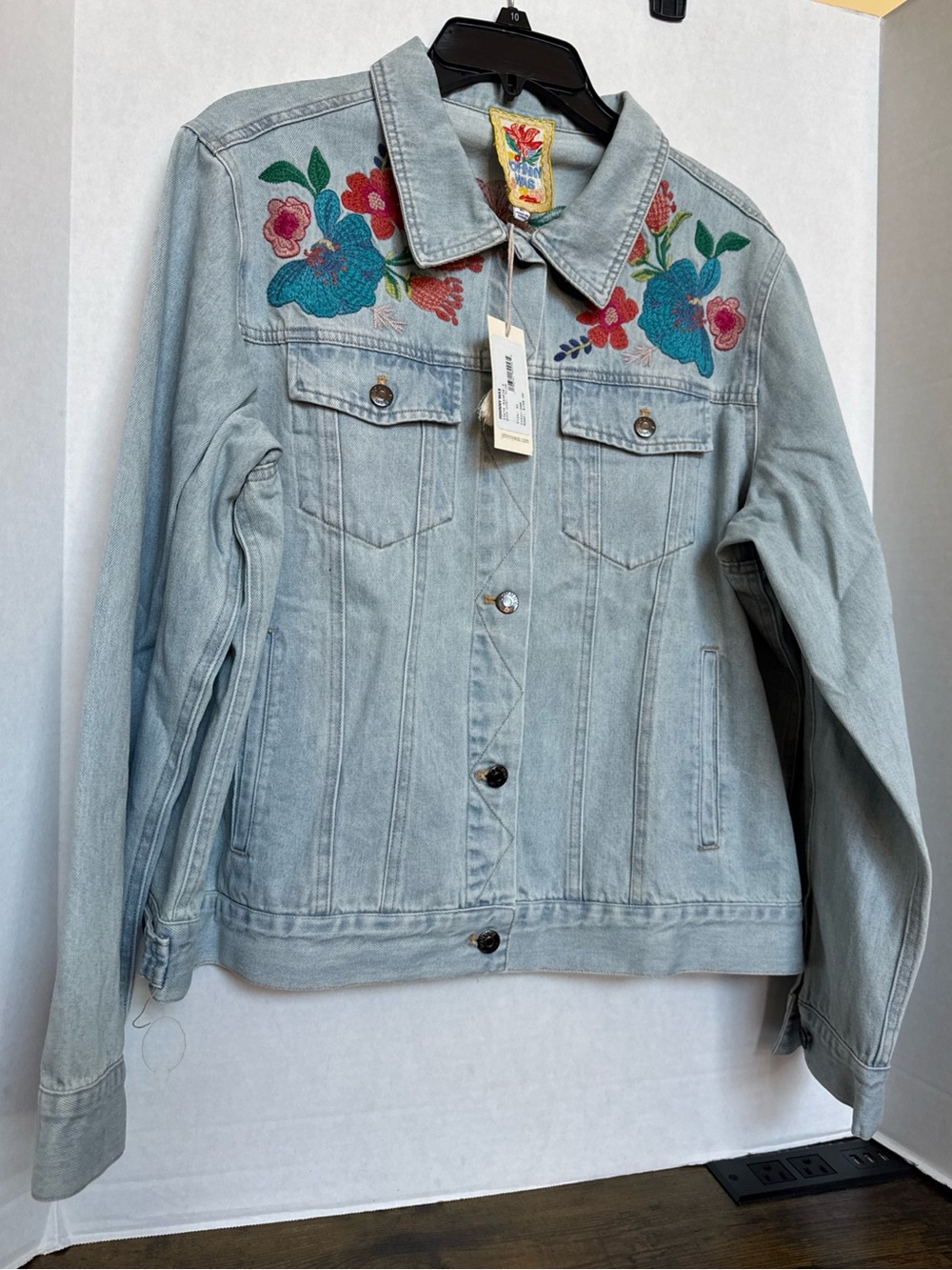Johnny Was  Embroidered Soline Denim Jacket XL Light Wash Floral Boho Y2K $298